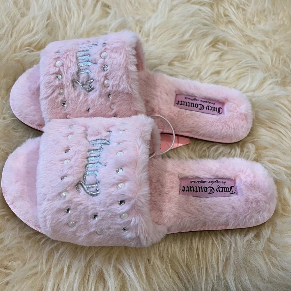 JUICY COUTURE WOMEN’S SLIPPER